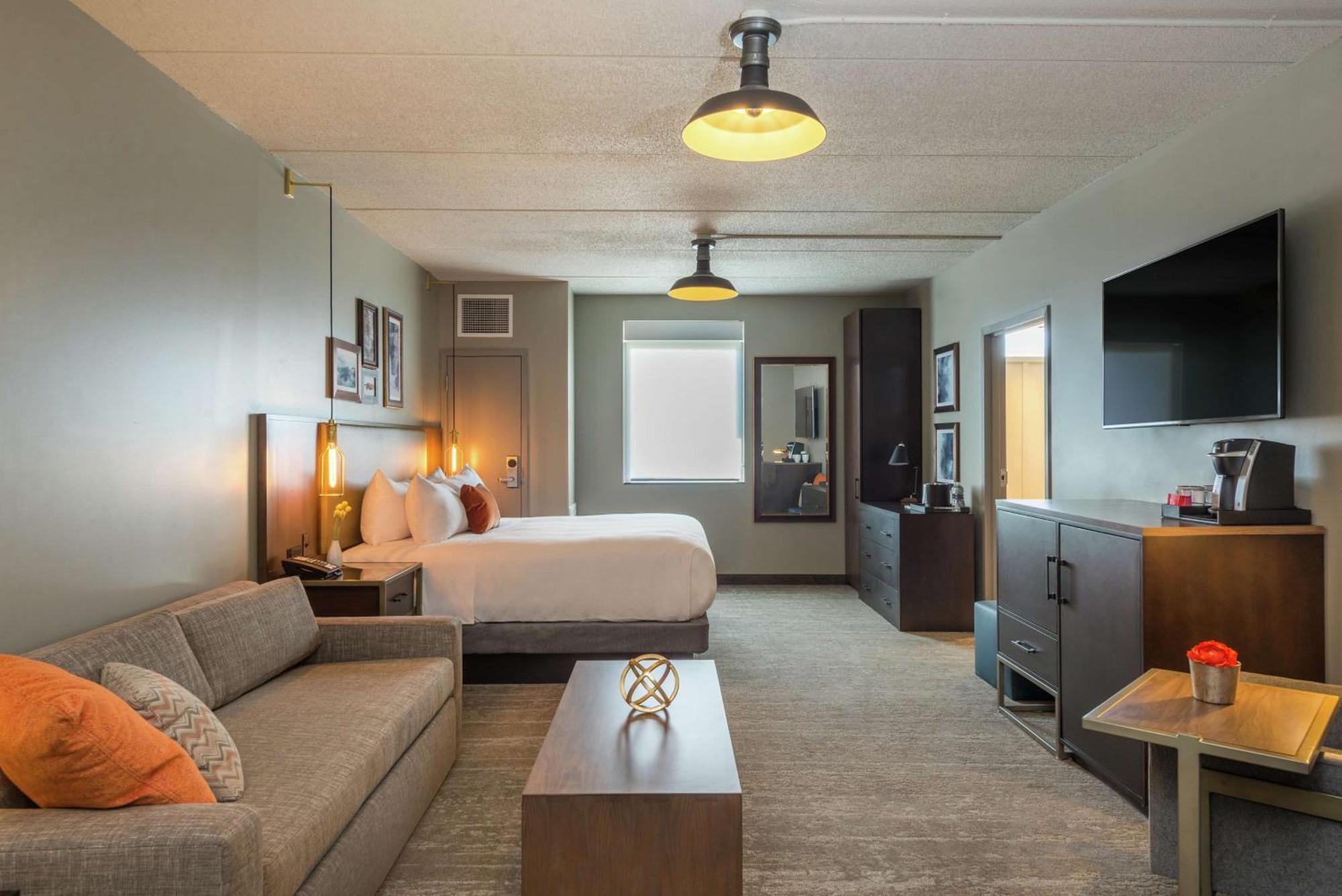 Hotel Saranac, Curio Collection By Hilton Saranac Lake Esterno foto