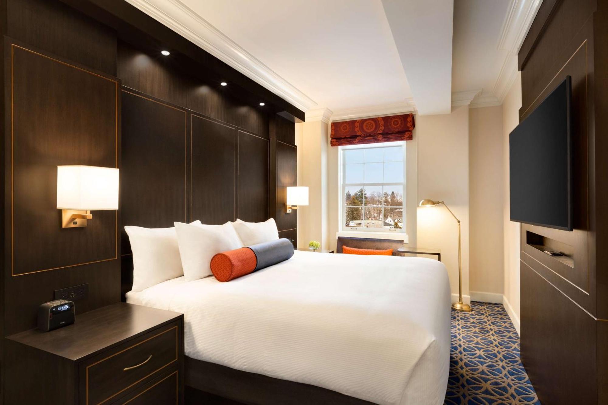 Hotel Saranac, Curio Collection By Hilton Saranac Lake Esterno foto