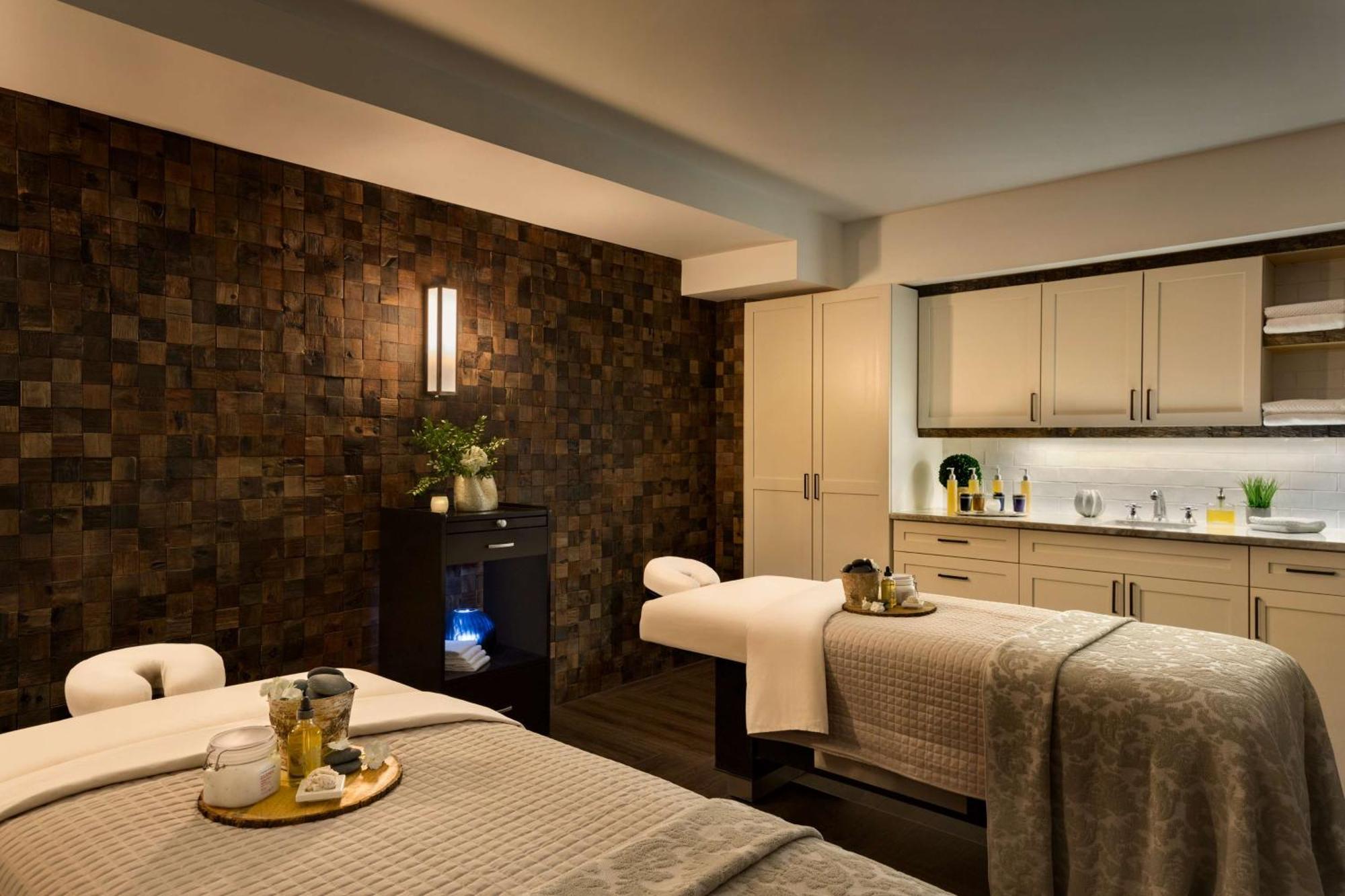 Hotel Saranac, Curio Collection By Hilton Saranac Lake Esterno foto