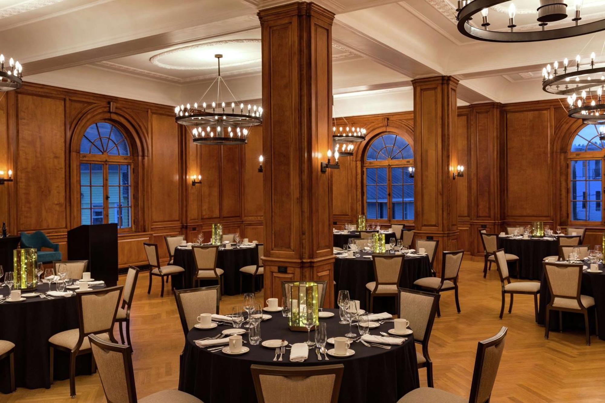 Hotel Saranac, Curio Collection By Hilton Saranac Lake Esterno foto