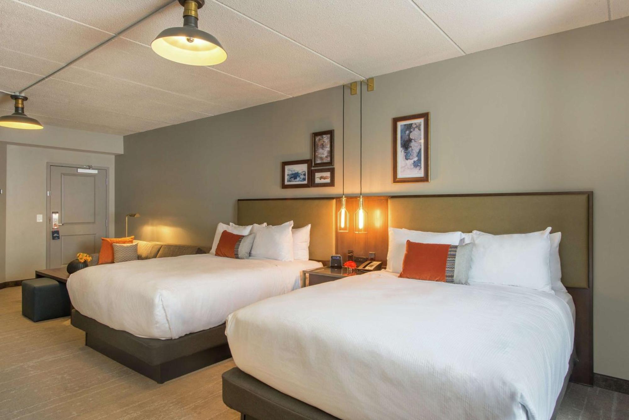 Hotel Saranac, Curio Collection By Hilton Saranac Lake Esterno foto